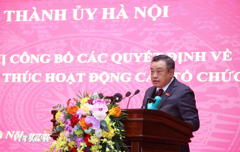 Ủy viên Trung ương Đảng, Phó Bí thư Thành ủy, Chủ tịch UBND TP Hà Nội Trần Sỹ Thanh phát biểu tại hội nghị. (Ảnh: Văn Điệp/TTXVN)