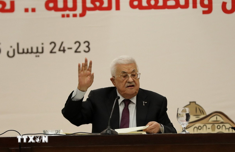 Tổng thống Palestine Mahmoud Abbas phát biểu tại Ủy ban Trung ương Tổ chức giải phóng Palestine tại thành phố Ramallah, Khu Bờ Tây, ngày 23/4/2025. (Ảnh: THX/TTXVN)