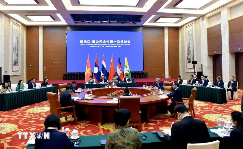 Quang cảnh Hội nghị Bộ trưởng Ngoại giao hợp tác Mekong-Lan Thương (MLC) lần thứ 10 đã diễn ra tại thành phố An Ninh (Côn Minh, Vân Nam, Trung Quốc) năm 2025. (Ảnh: TTXVN phát)