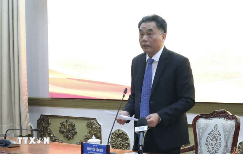 Ông Nguyễn Lộc Hà, Phó Chủ tịch Thường trực UBND TP. Hồ Chí Minh phát biểu tại hội nghị. (Ảnh: Xuân Anh/TTXVN)