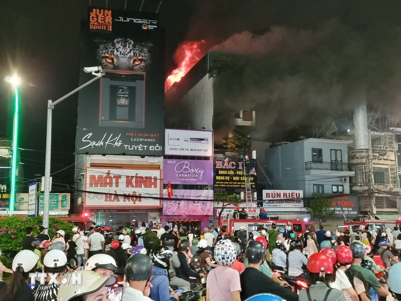 Hiện trường vụ cháy. (Ảnh: Nguyễn Thành/TTXVN)