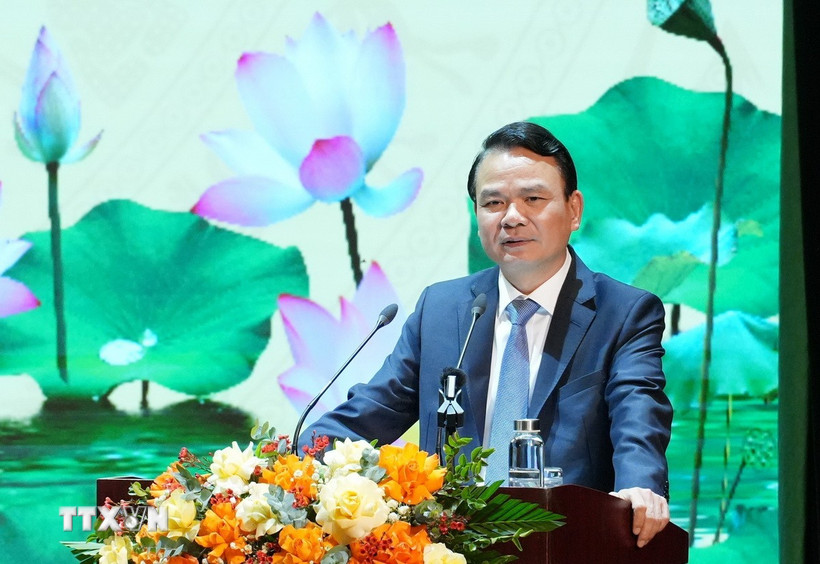 Ông Đặng Xuân Phong, Ủy viên Trung ương Đảng, Bí thư Tỉnh ủy Ninh Bình phát biểu tại hội nghị. (Ảnh: Đức Phương/TTXVN)