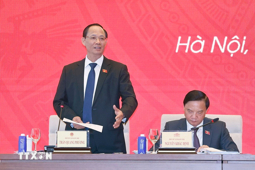 Đồng chí Trần Quang Phương, Ủy viên Trung ương Đảng, Phó Chủ tịch Quốc hội, Phó Trưởng Ban thường trực Ban Chỉ đạo Diễn đàn phát biểu. (Ảnh: Doãn Tấn/TTXVN)