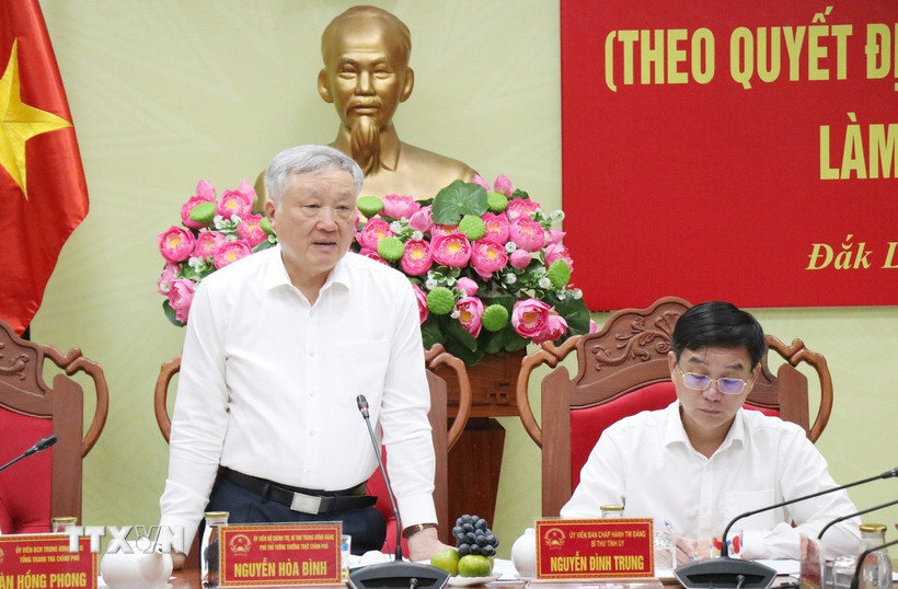 Phó Thủ tướng Thường trực Chính phủ Nguyễn Hòa Bình phát biểu chỉ đạo tại buổi làm việc. (Ảnh: Tuấn Anh/TTXVN)