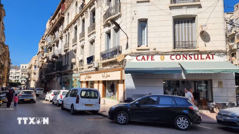 Phố Hồ Chí Minh (Rue Ho Chi Minh) ở thành phố Oran của Algeria. (Ảnh: Mạnh Hùng/TTXVN)
