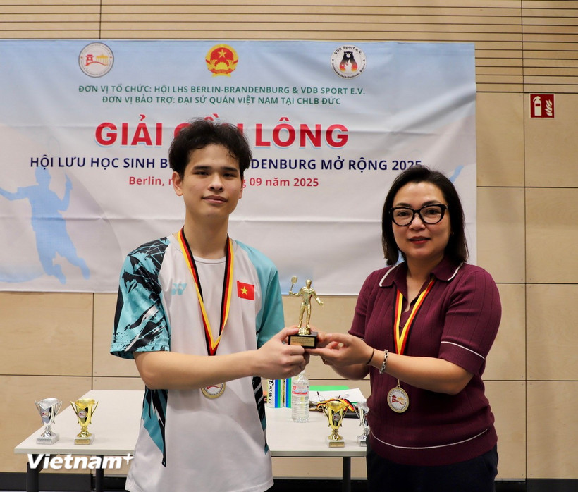 Giải cầu lông mở rộng 2025 kết nối lưu học sinh và cộng đồng Việt tại Đức