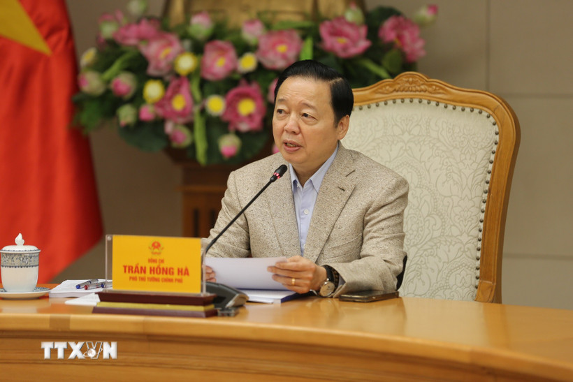 Phó Thủ tướng Trần Hồng Hà phát biểu tại cuộc họp. (Ảnh: Diệp Trương/TTXVN)