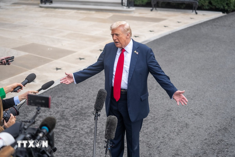 Tổng thống Mỹ Donald Trump phát biểu với báo giới tại Nhà Trắng, Washington, D.C. (Ảnh: THX/TTXVN)