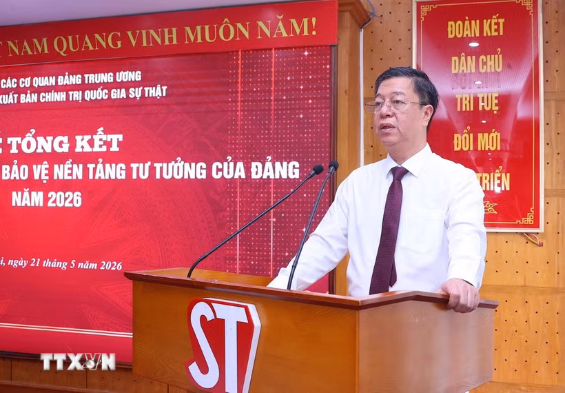 PGS.TS. Vũ Trọng Lâm, Bí thư Đảng ủy, Giám đốc - Tổng Biên tập Nhà xuất bản Chính trị Quốc gia Sự thật phát biểu. (Ảnh: Văn Điệp/TTXVN)