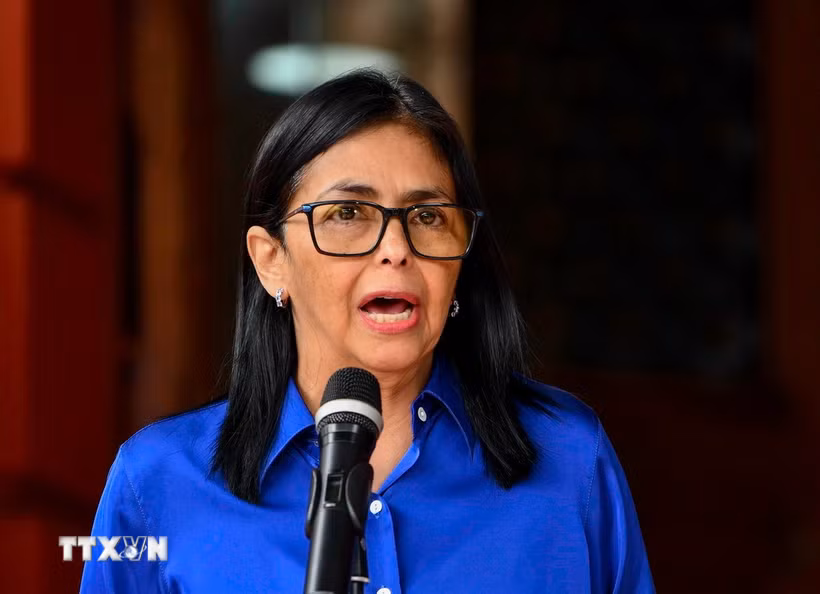 Quyền Tổng thống Delcy Rodriguez cảm ơn các quốc gia đã cung cấp viện trợ nhân đạo hỗ trợ các nạn nhân của trận động đất tại Venezuela. (Ảnh: THX/TTXVN)
