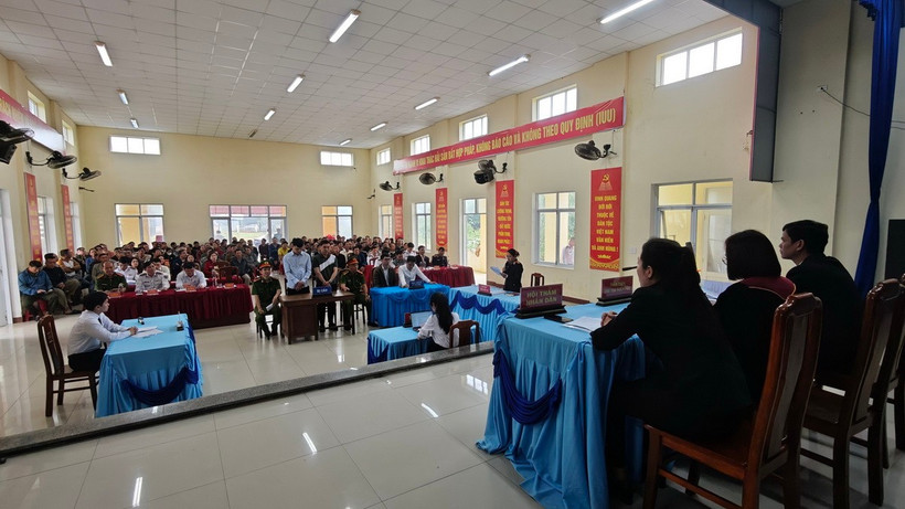 Quang cảnh "Phiên tòa giả định" tại xã Núi Thành, thành phố Đà Nẵng. (Ảnh: Báo Chính phủ)