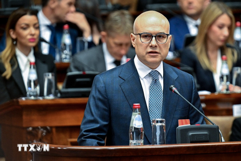 Thủ tướng Serbia Milos Vucevic đã đệ đơn từ chức. (Ảnh: AFP/TTXVN)