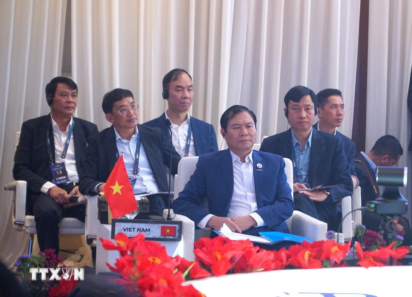 Đại tướng Nguyễn Tân Cương, Ủy viên Trung ương Đảng, Ủy viên Thường vụ Quân ủy Trung ương, Tổng Tham mưu trưởng QĐND Việt Nam, Thứ trưởng Bộ Quốc phòng dẫn đầu đoàn đại biểu cấp cao Bộ Quốc phòng Việt Nam tham dự hội nghị. (Ảnh: Hằng Linh/TTXVN)