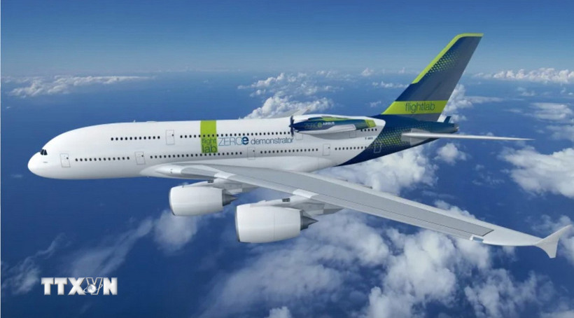 Hình ảnh đồ hoạ máy bay Airbus ZEROe, một ý tưởng cho máy bay Airbus A380 có động cơ sử dụng pin nhiên liệu hydro. (Ảnh: CNN/TTXVN)