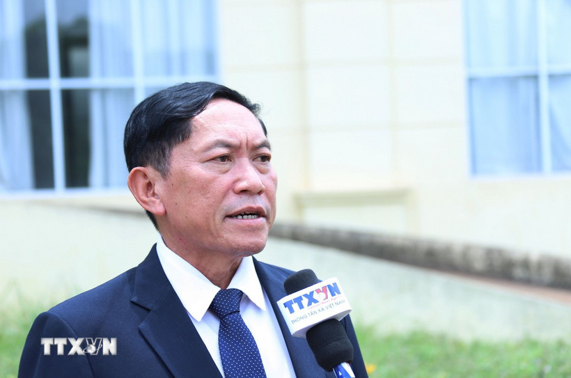 Tổng Giám đốc Thông tấn xã Lào (KPL) Vannasin Simmavong trả lời phỏng vấn. (Ảnh: Xuân Tú/TTXVN)