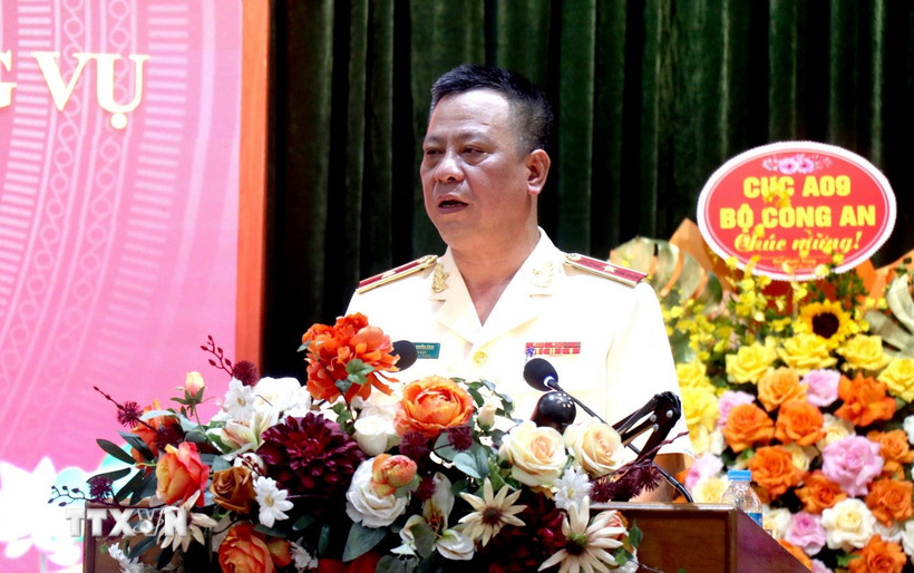 Thiếu tướng Trần Xuân Ánh, Giám đốc Công an tỉnh Hưng Yên phát biểu tại Hội nghị. (Ảnh: Đinh Văn Nhiều/TTXVN)