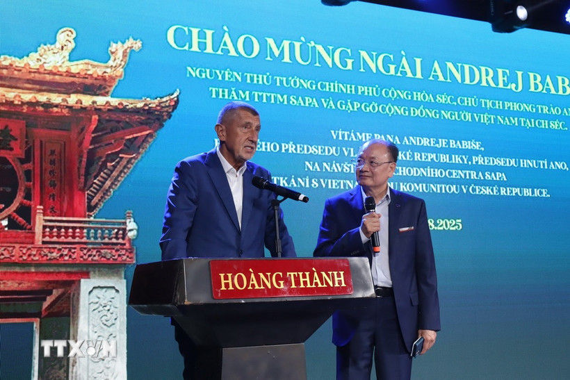 Nguyên Thủ tướng Andrej Babiš phát biểu tại sự kiện. (Ảnh: Việt Dũng/TTXVN)