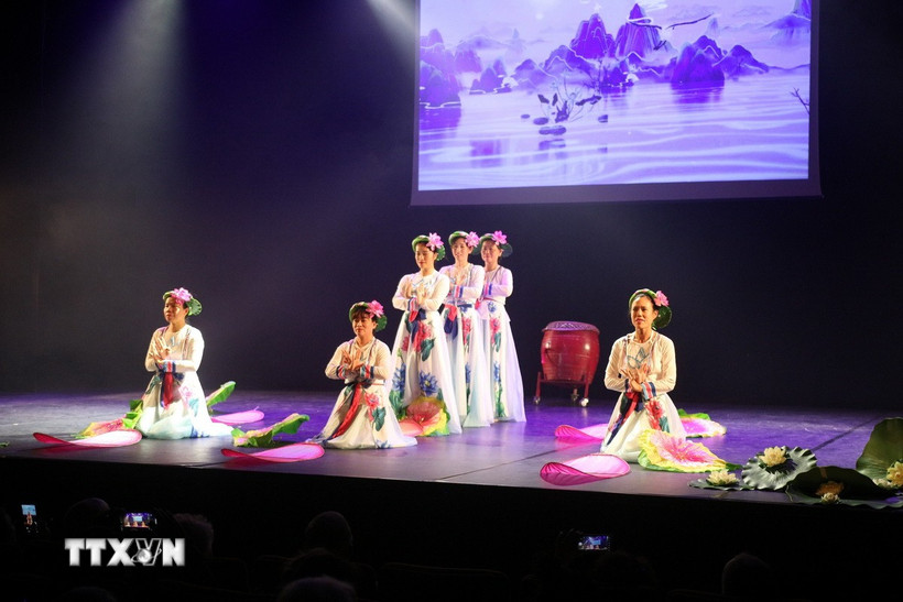 Không gian văn hóa Việt rực rỡ tại Festival Vietnam 2025 ở Pháp