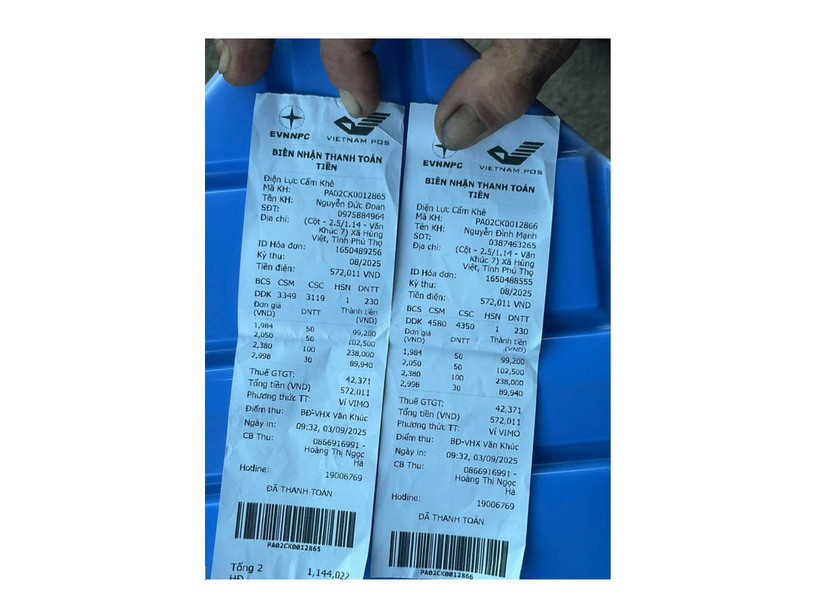 Hai hóa đơn tiền điện có trùng số tiêu thụ điện năng và số tiền thanh toán giống nhau.