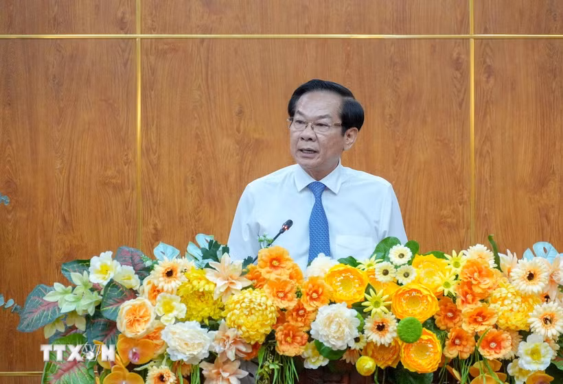 Ông Đỗ Thanh Bình, Ủy viên Trung ương Đảng, đại biểu Quốc hội Thành phố Hồ Chí Minh chuyển sinh hoạt từ Đoàn đại biểu Quốc hội Thành phố Hồ Chí Minh đến Đoàn đại biểu Quốc hội thành phố Cần Thơ. (Ảnh: Thanh Liêm/TTXVN)