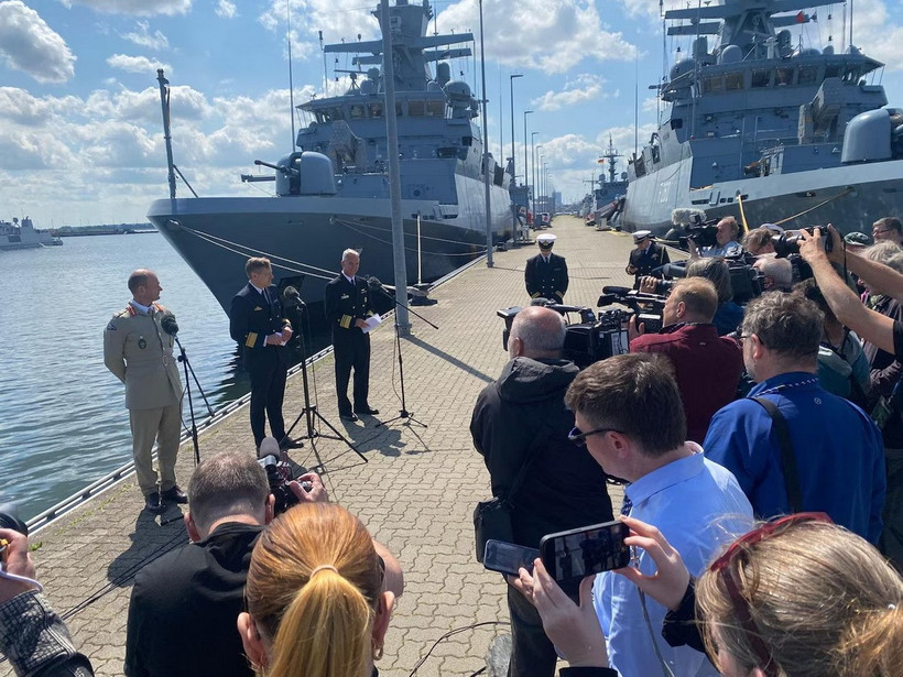 (Nguồn: US Naval Forces Europe)