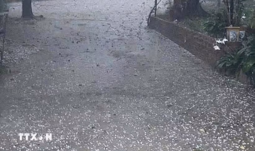 Mưa đá. (Ảnh: TTXVN phát)