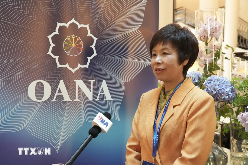 Tổng Giám đốc TTXVN Vũ Việt Trang trả lời phỏng vấn trước thềm OANA 19. (Ảnh: Quang Vinh/TTXVN)