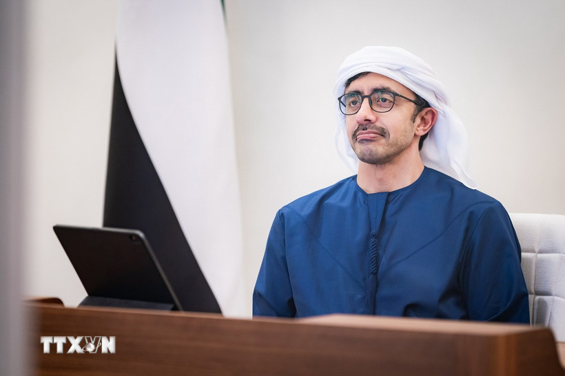 Phó Thủ tướng kiêm Ngoại trưởng UAE Sheikh Abdullah bin Zayed Al Nahyan. (Ảnh: IRNA/TTXVN)