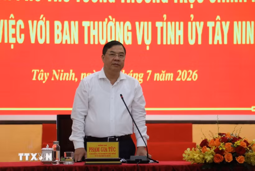 Ủy viên Bộ Chính trị, Phó Thủ tướng Thường trực Chính phủ Phạm Gia Túc phát biểu chỉ đạo tại buổi làm việc với Ban Thường vụ Tỉnh ủy Tây Ninh. (Ảnh: Bùi Giang/TTXVN)