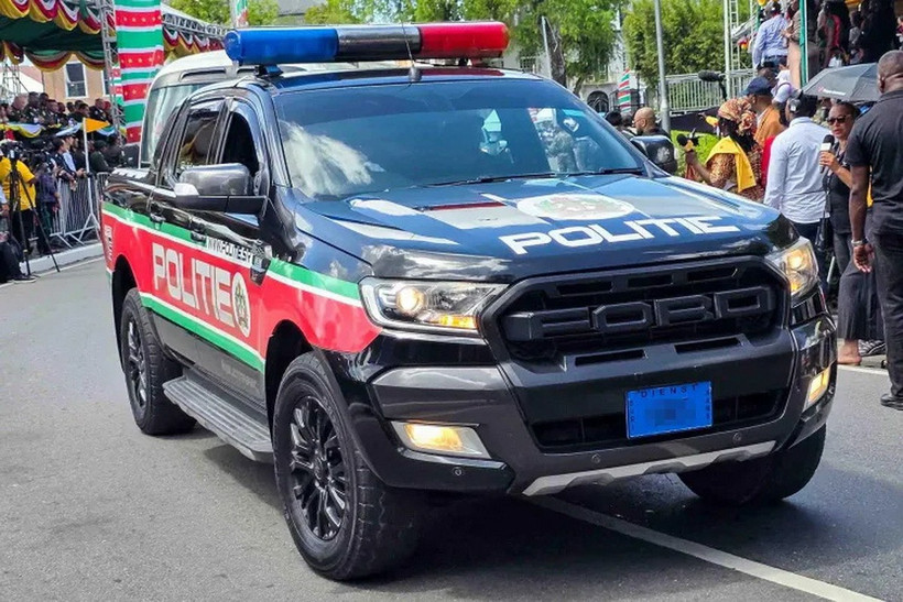 Xe cảnh sát Suriname. (Ảnh: People)