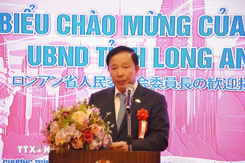 Chủ tịch UBND tỉnh Long An Nguyễn Văn Út phát biểu tại “Chương trình xúc tiến đầu tư - thương mại Long An - Nhật Bản năm 2025”. (Ảnh: Nguyễn Tuyến/TTXVN)