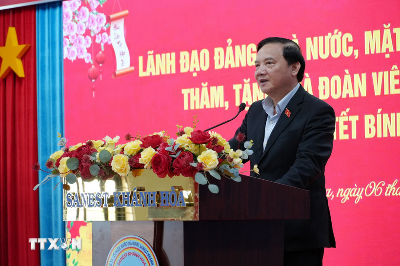 Phó Chủ tịch Quốc hội Nguyễn Khắc Định phát biểu tại chương trình. (Ảnh: Nguyễn Thành/TTXVN)