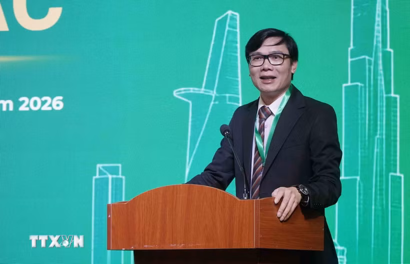 Giáo sư Nguyễn Đức Khương, Chủ tịch AVSE Global phát biểu khai mạc diễn đàn. (Ảnh: Thu Hoài/TTXVN)