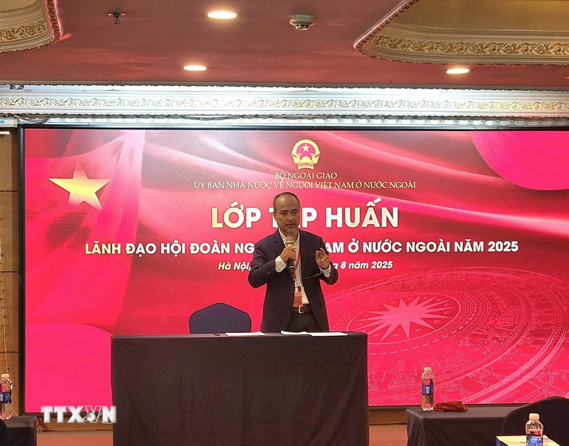 Chủ nhiệm Ủy ban Nhà nước về người Việt Nam ở nước ngoài phát biểu tại lớp tập huấn. (Ảnh: TTXVN phát)