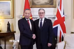 Tổng Bí thư Tô Lâm và Thủ tướng Liên hiệp Vương quốc Anh và Bắc Ireland Keir Starmer. (Ảnh: Thống Nhất/TTXVN)