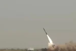 Tên lửa đất đối đất này vừa được phóng có tầm bắn 120 km.. (Ảnh minh họa. Nguồn: Mạng xã hội X)