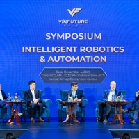 Quỹ VinFuture tổ chức Tọa đàm "Robot và Tự động hóa Thông minh" tạo không gian kết nối tri thức giữa các giáo sư, nhà khoa học quốc tế và trong nước. (Ảnh: Minh Sơn/Vietnam+)