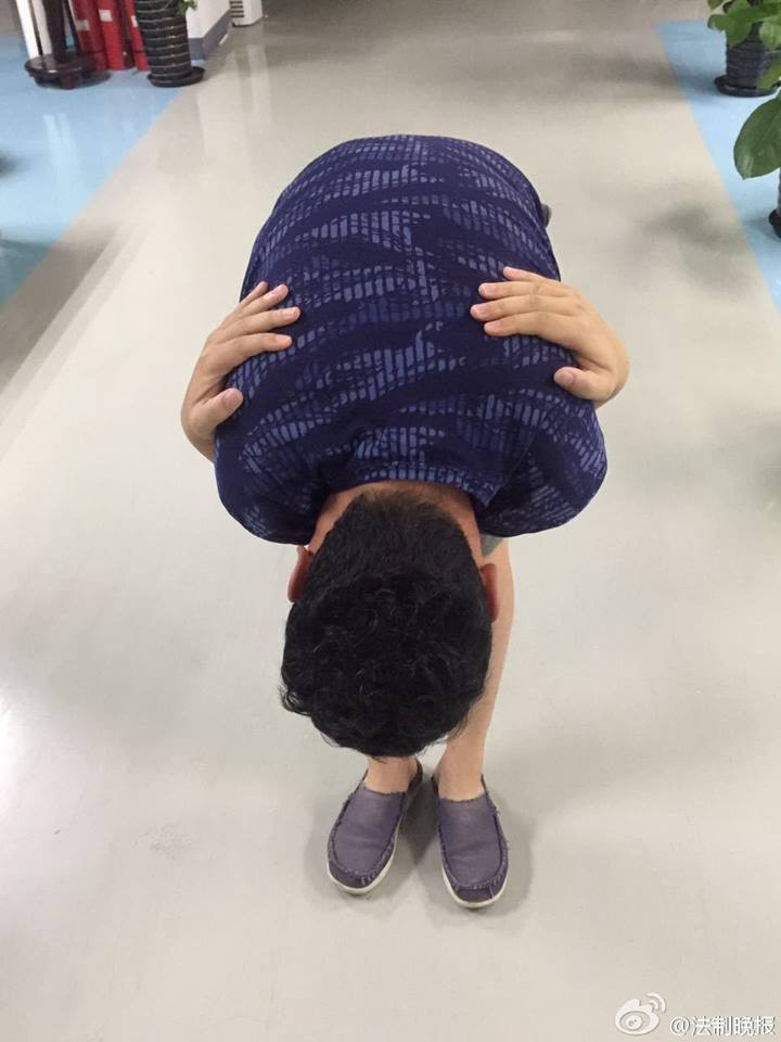  Phelps cao 1m93 nhưng có sải tay dài tới 2m03. (Nguồn: CCTV)