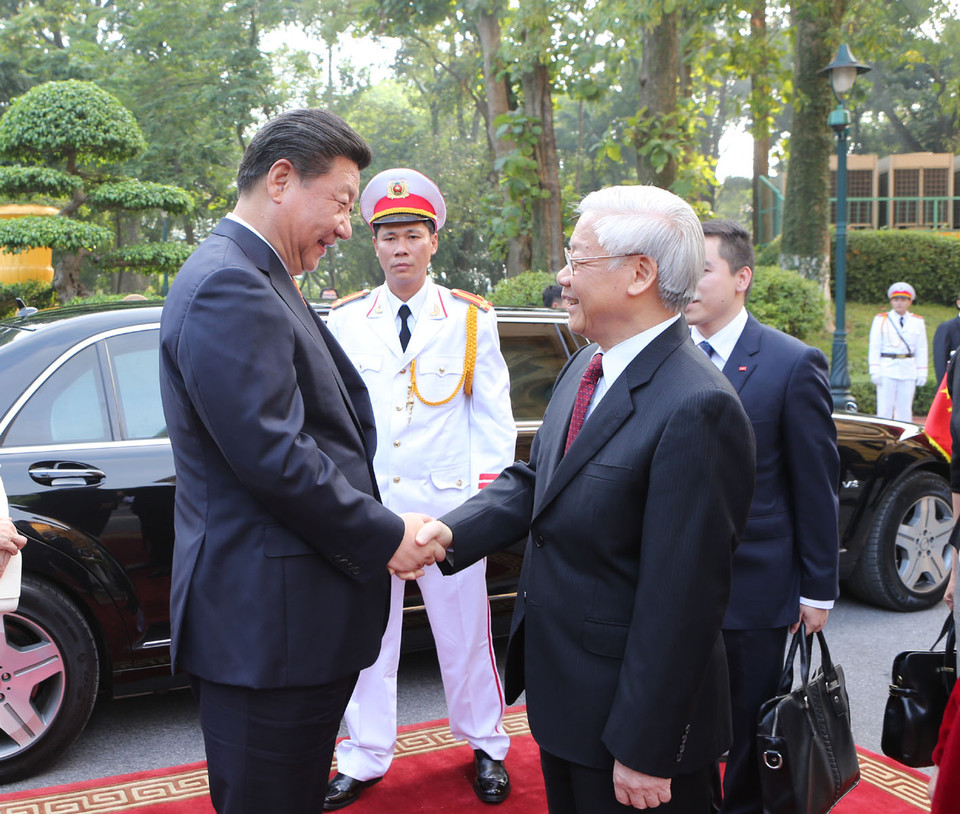 Tổng Bí thư Nguyễn Phú Trọng đón Tổng Bí thư, Chủ tịch nước Trung Quốc Tập Cận Bình tại Phủ Chủ tịch. (Ảnh: Trí Dũng/TTXVN)