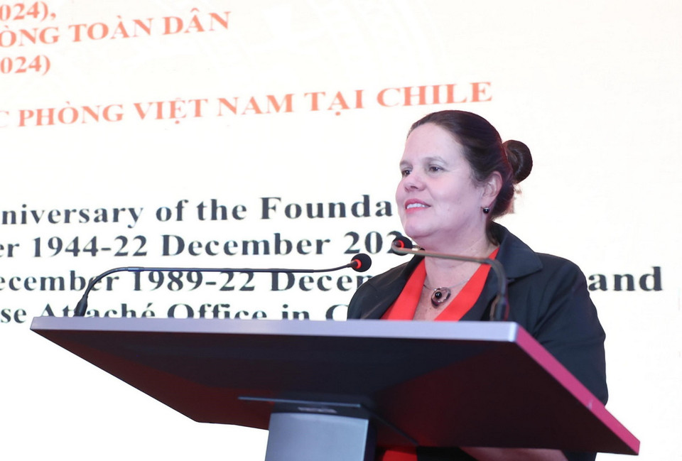 Bà Maya Alejandra Fernández Allende, Bộ trưởng Bộ Quốc phòng Chile phát biểu chúc mừng. (Ảnh: Lâm Khánh/ TTXVN)