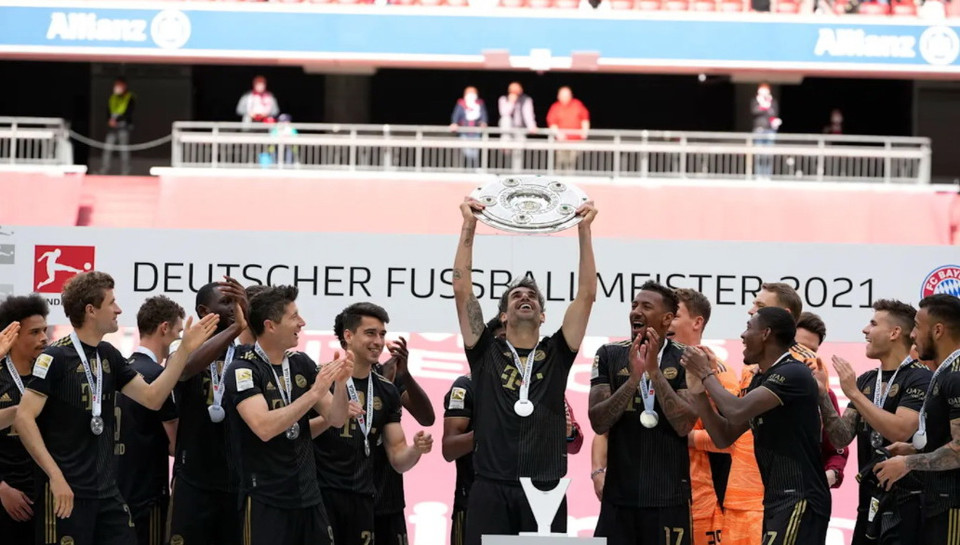 Javier Martinez cũng sẽ rời đội bóng sau thời gian dài gắn bó. (Nguồn: FcBayern)