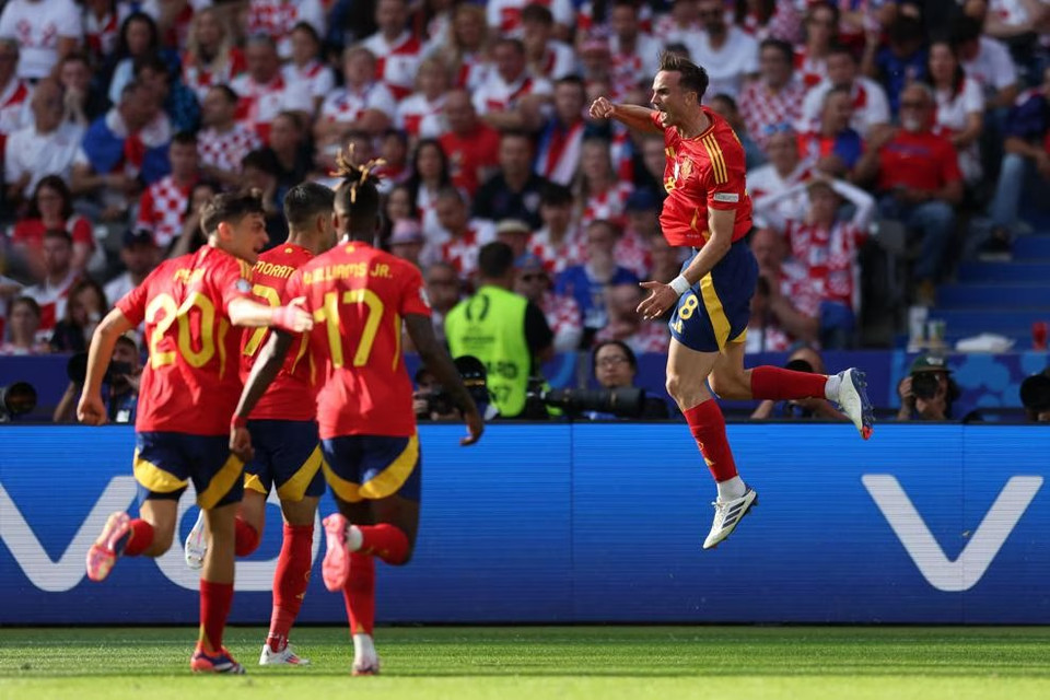 Fabián Ruiz phấn khích sau khi lập công. (Nguồn: UEFA)
