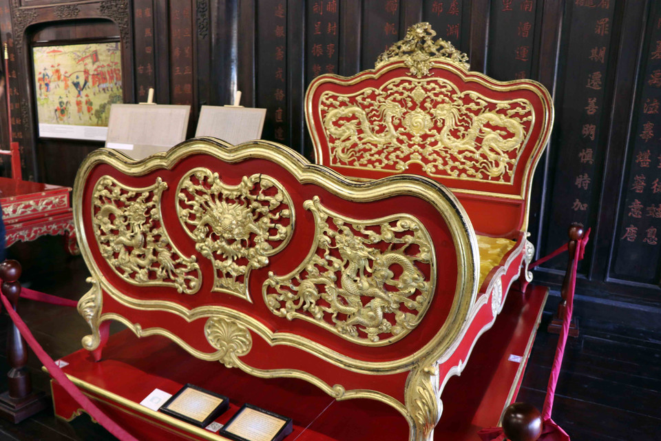 Long sàng của hoàng đế Khải Định (1916-1925). (Ảnh: Đỗ Trưởng/TTXVN)