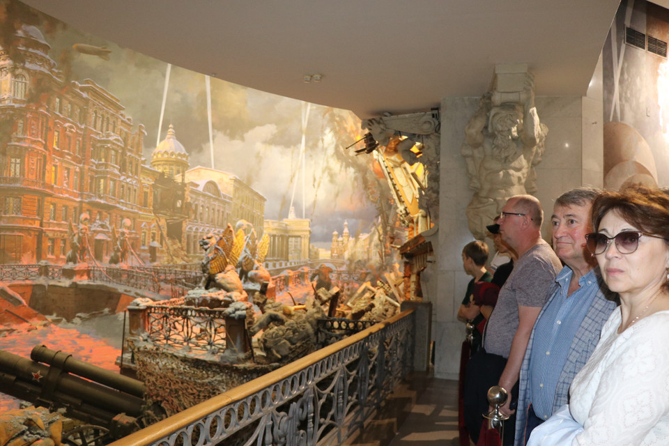 Phòng trưng bày các hiện vật, di sản của chiến thắng vĩ đại. (Ảnh: Hùng Võ/Vietnam+)