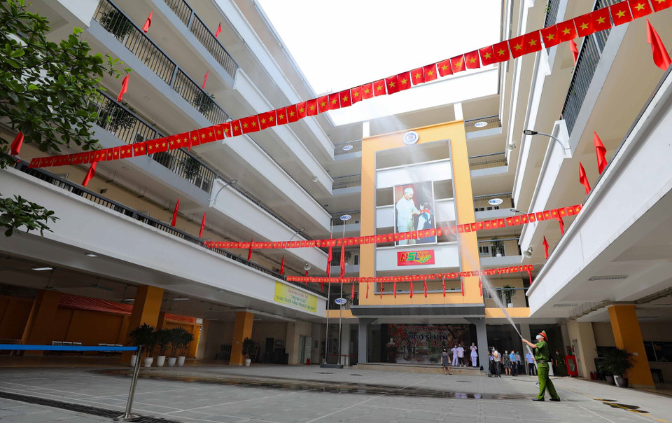 Phương án đảm bảo an toàn trong công tác phòng cháy, chữa cháy cũng được chuẩn bị kỹ lưỡng. (Ảnh: Thanh Tùng/TTXVN)