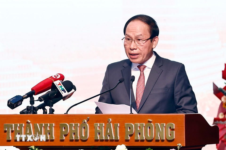 Ông Lê Tiến Châu, Ủy viên Trung ương Đảng, Bí thư Thành ủy, Trưởng Đoàn đại biểu Quốc hội thành phố Hải Phòng phát biểu. (Ảnh: Doãn Tấn/TTXVN)