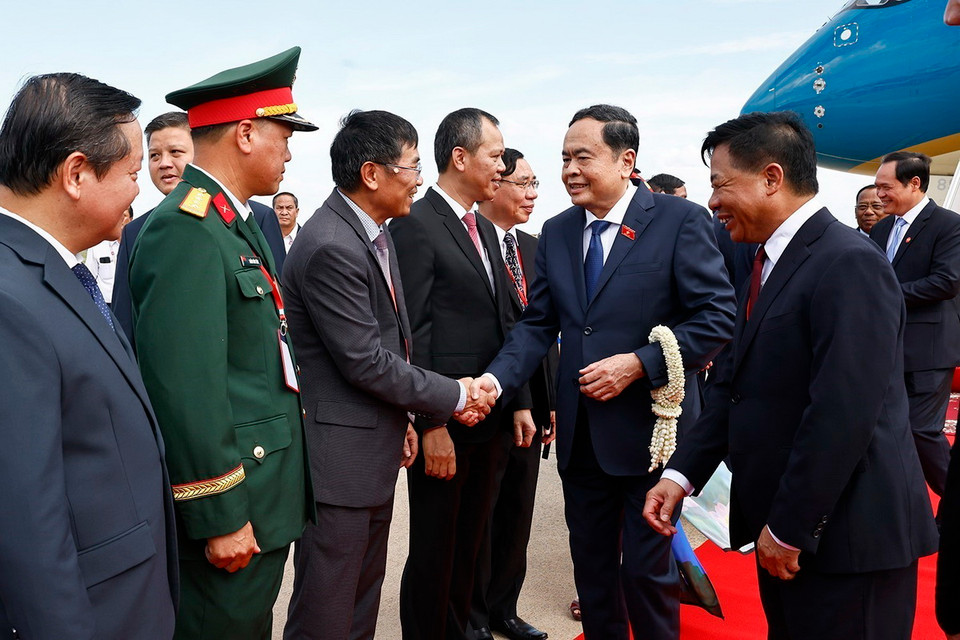 Lễ đón Chủ tịch Quốc hội Trần Thanh Mẫn tại sân bay quốc tế Pochentong, thủ đô Phnom Penh. (Ảnh: Doãn Tấn/TTXVN)