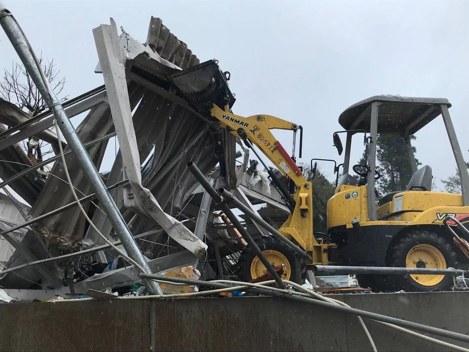 Cảnh tàn phá sau khi siêu bão Hagibis đổ bộ vào tỉnh Chiba, Nhật Bản, ngày 12/10. (Nguồn: Kyodo/TTXVN)