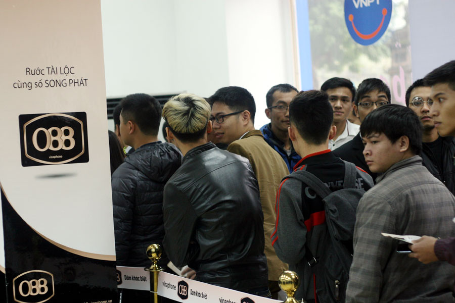 Từ ngày 8/3, hơn 800.000 số điện thoại 'đại phát' bắt đầu bằng 0888 sẽ được phân phối trên toàn hệ thống VinaPhone. (Ảnh: T.H/Vietnam+)