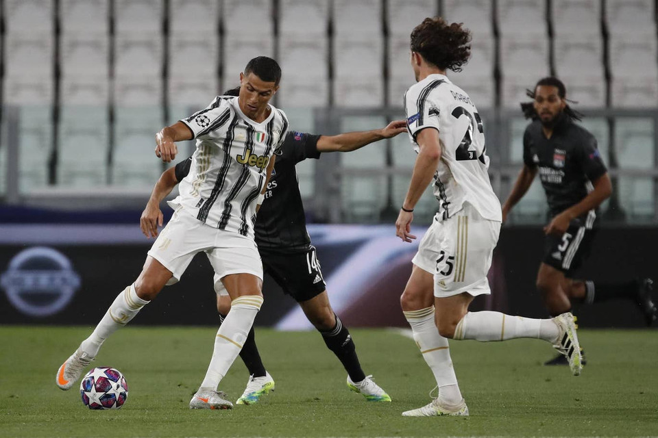 Nhận bàn thua sớm, Juventus vùng lên mạnh mẽ nhưng phải đến cuối hiệp 1 họ mới có thành quả. (Nguồn: AP)